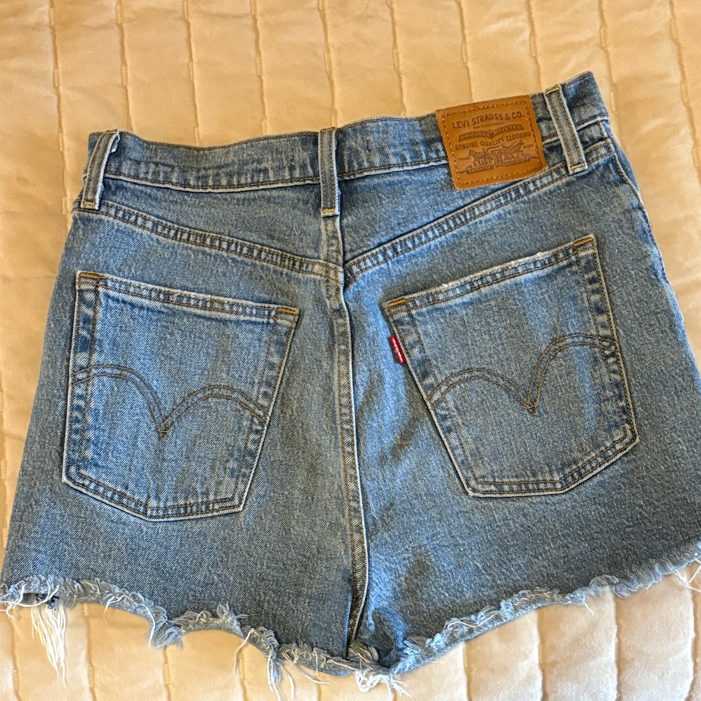 Levi's Women's Light Blue Denim Jean Ribcage Shorts